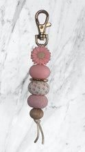 Load image into Gallery viewer, Daisy Garden Keyrings