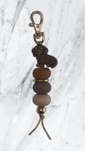 Load image into Gallery viewer, Doug &amp; Dave Dachshund Keyring